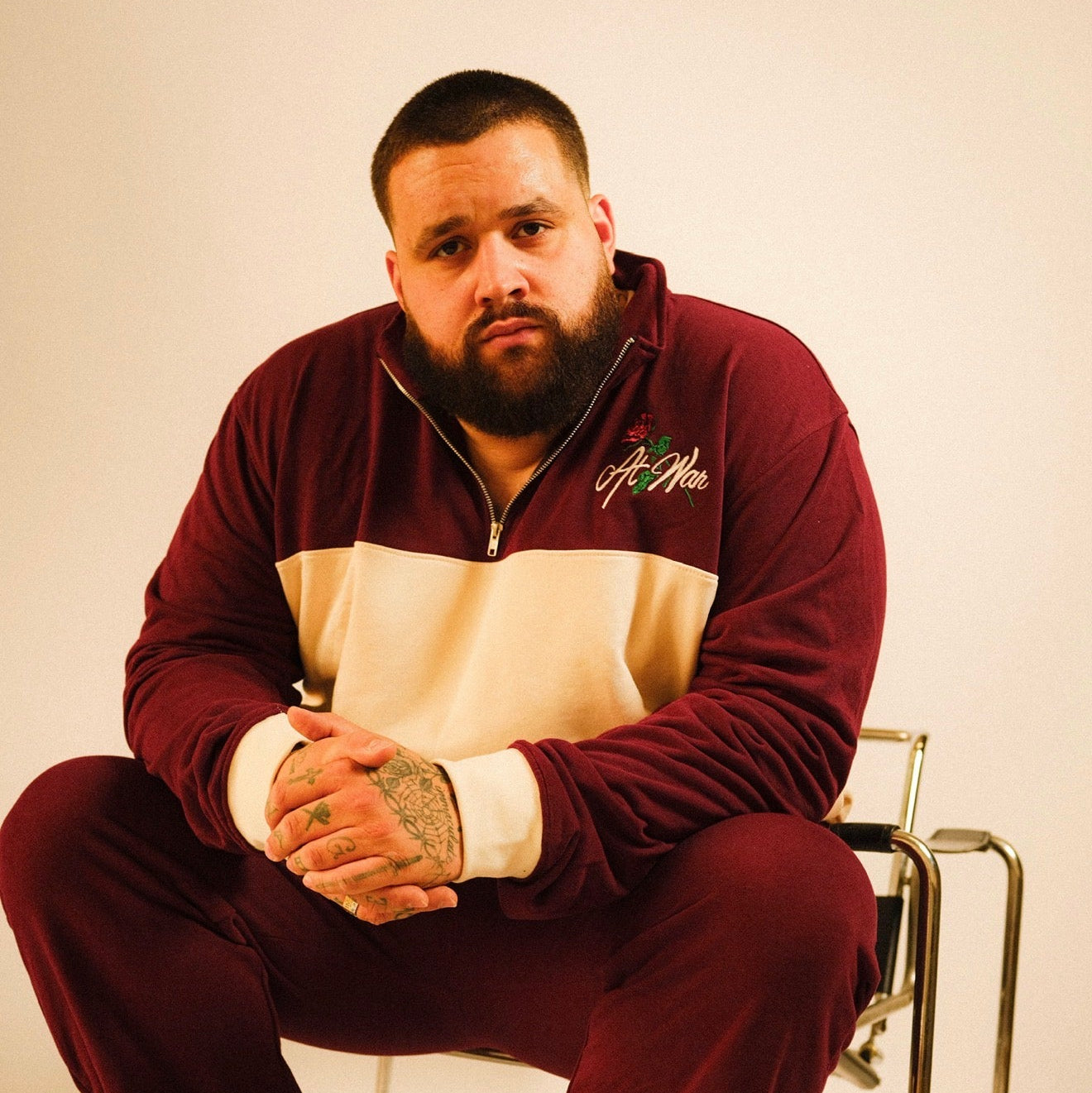 Weekender Quarter Zip Sweatshirt (MAROON)