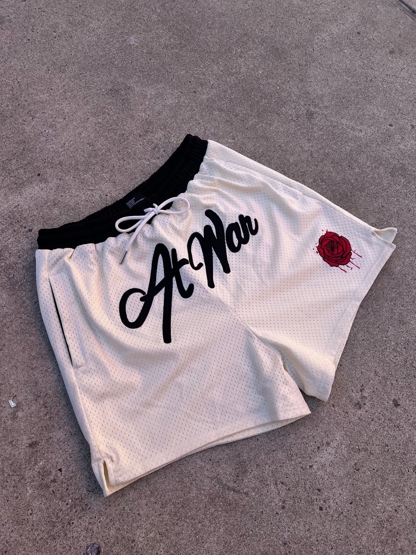 The Rose Short (CANNOLI)