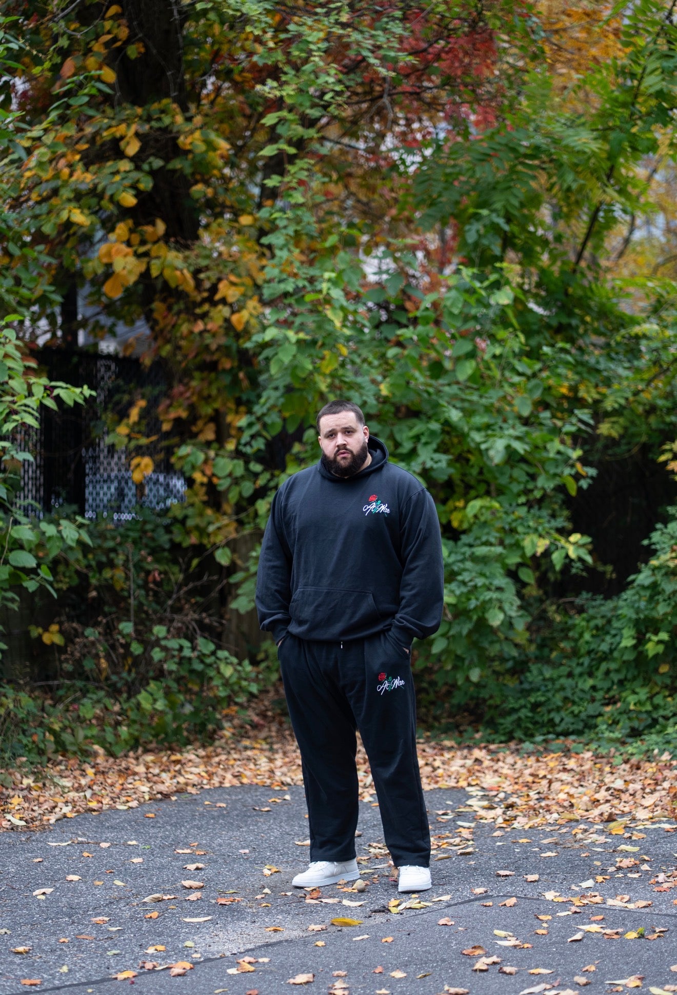 Weekender Hoodie (BLACK)